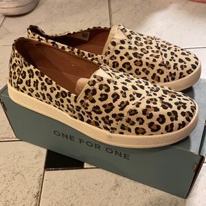 Leopard Toms